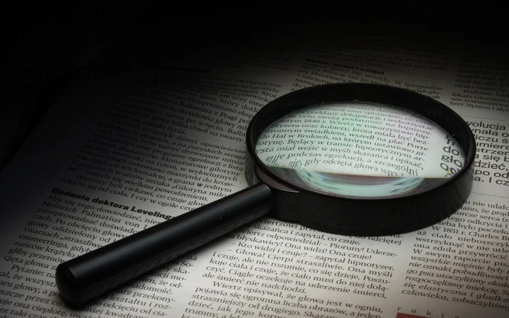 Before You Hit Share: A 7-Step Guide to Spotting Fake Viral Stories
